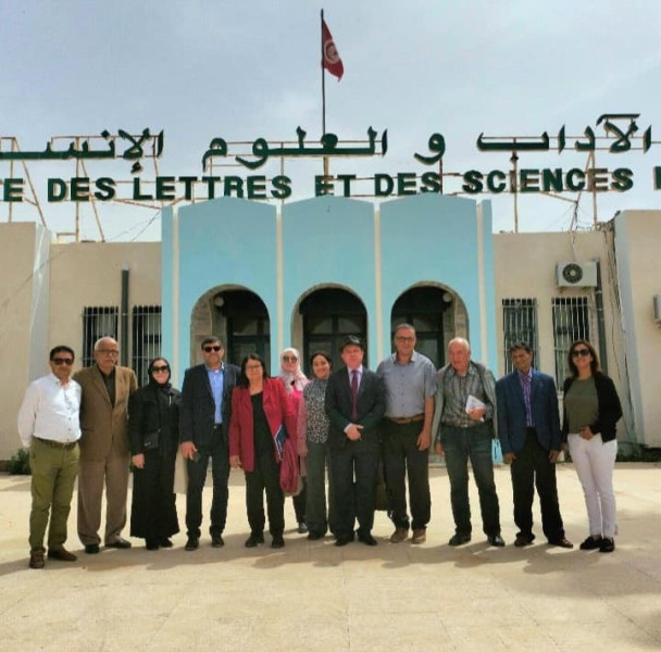 Kairouan : 59 étudiants de l'université de Kairouan obtiennent le statut d'étudiant initiateur.