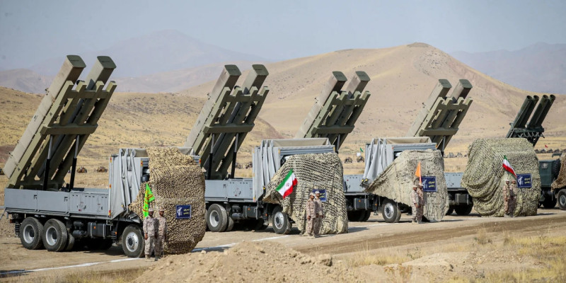 Le leadership iranien affirme sa préparation à mener des opérations de défense et d'offensive à Khātam al-Anbiyā.